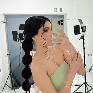 Meet your Posher, Destiny